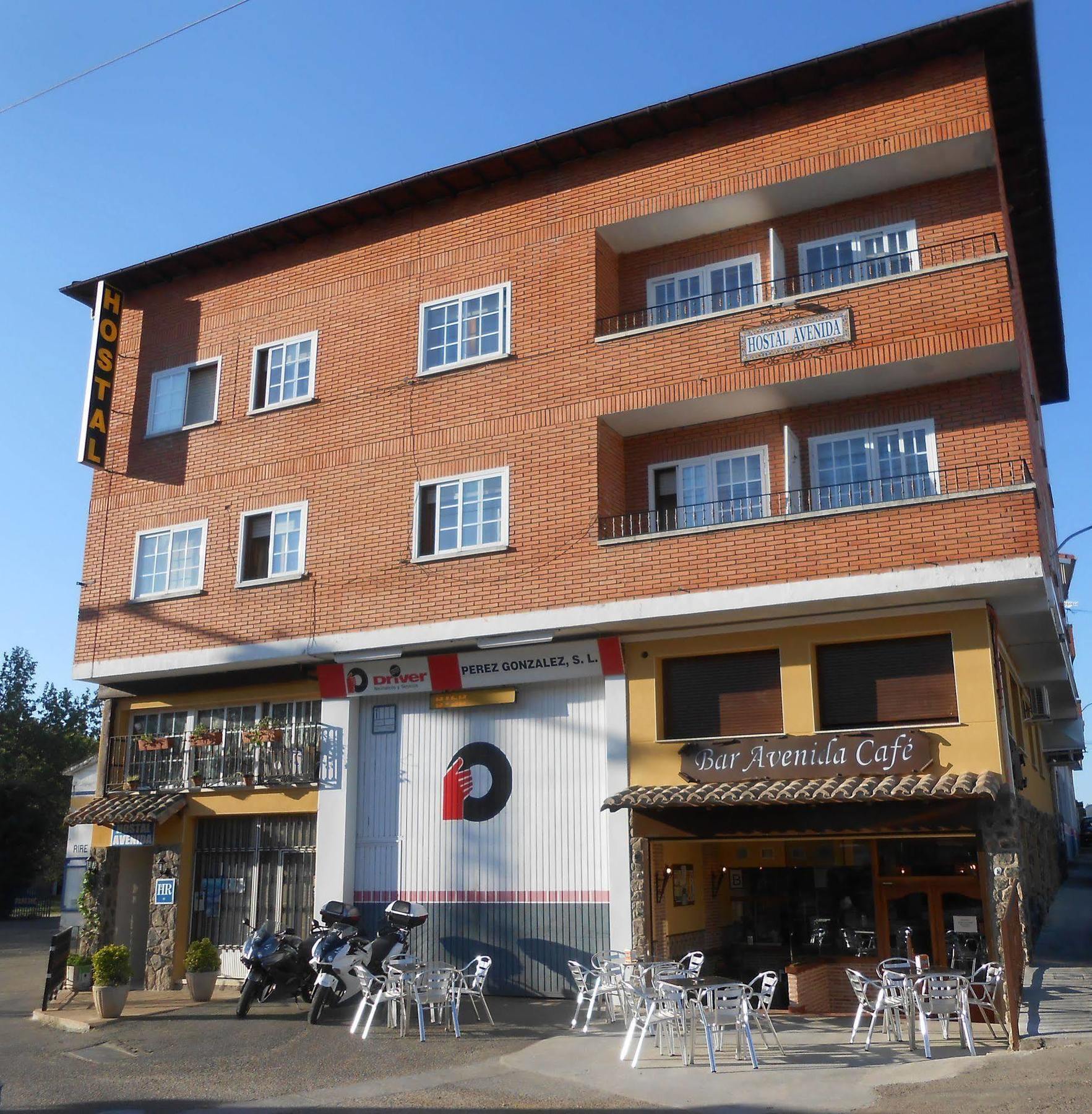 Hostal Avenida Аренас-де-Сан-Педро Екстер'єр фото