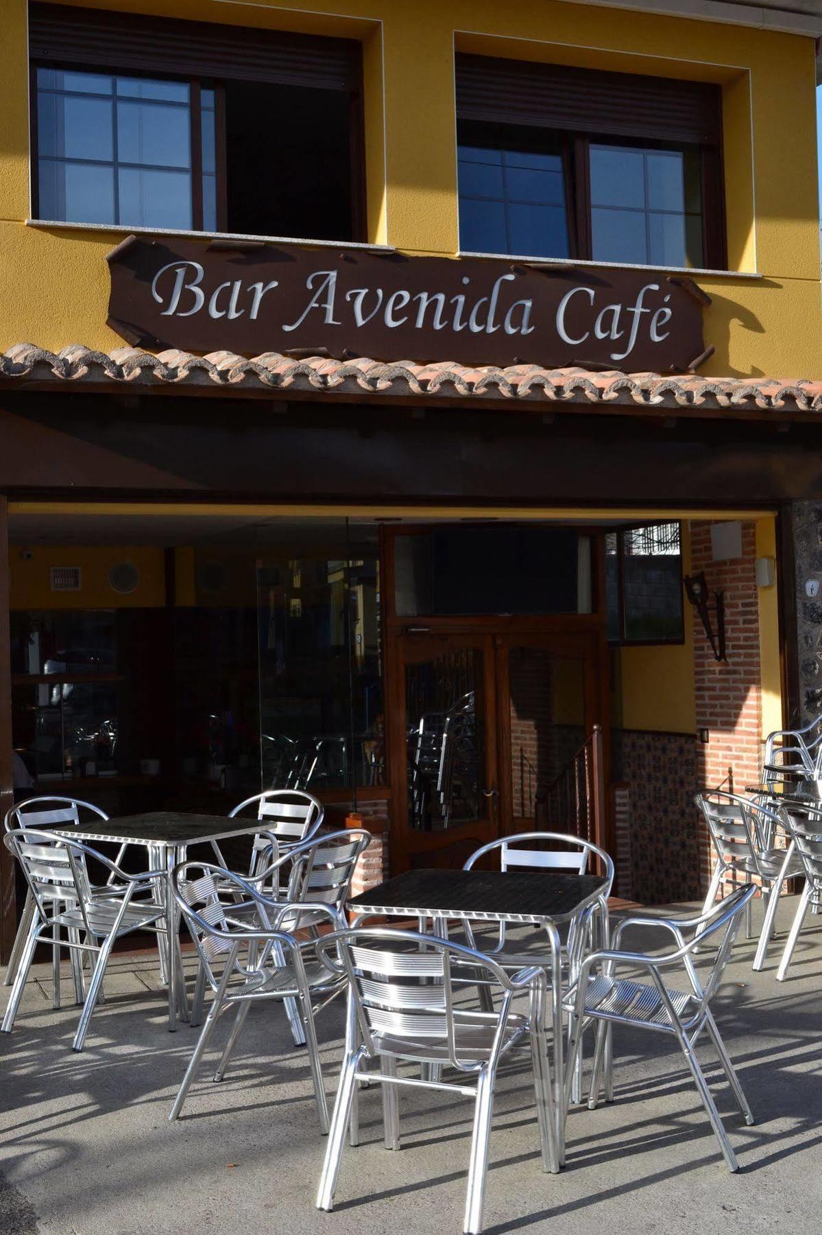 Hostal Avenida Аренас-де-Сан-Педро Екстер'єр фото